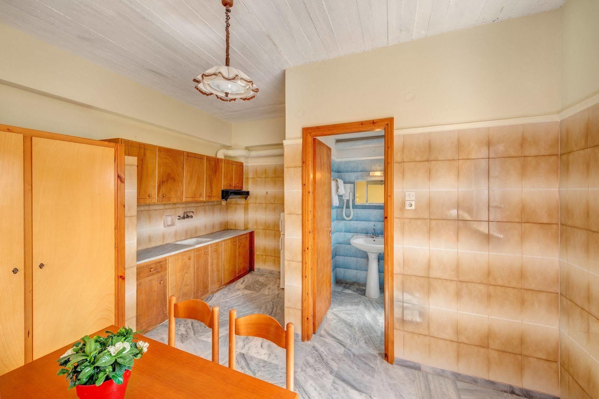 Hotel Smaragdi Apartments Vissa Екстериор снимка